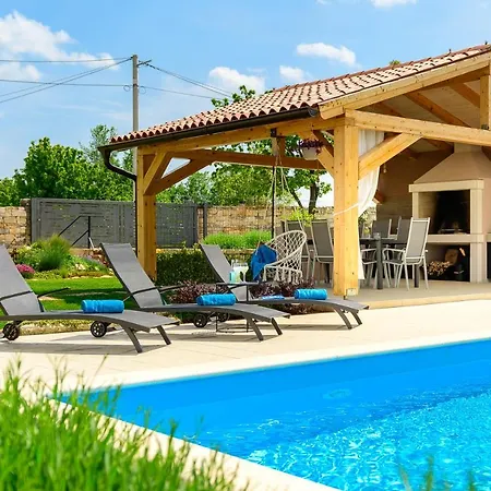 Villa San - Family Stone House