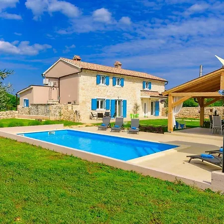 San - Family Stone House Villa *